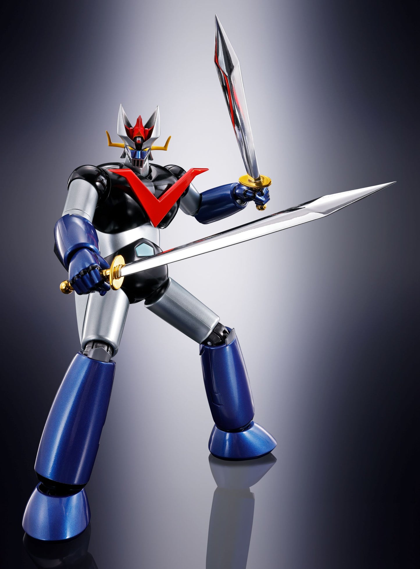 GX-111 GREAT MAZINGER KAKUMEI SHINKA "GREAT MAZINGER", TAMASHII NATIONS SOUL OF CHOGOKIN holding 2 swords