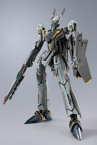 Macross DX CHOGOKIN VF-25S Armored Messiah Valkyrie (Ozma Lee) Revival Ver. standing pose without armor