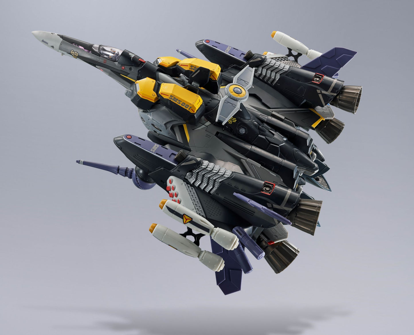 Macross DX CHOGOKIN VF-25S Armored Messiah Valkyrie (Ozma Lee) Revival Ver. jet mode armored