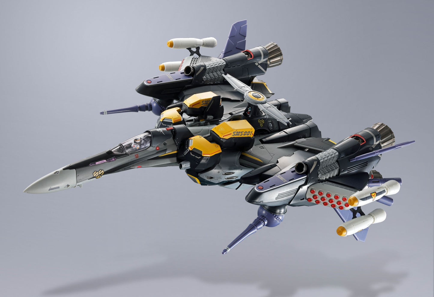 Macross DX CHOGOKIN VF-25S Armored Messiah Valkyrie (Ozma Lee) Revival Ver. jet mode with armored different view