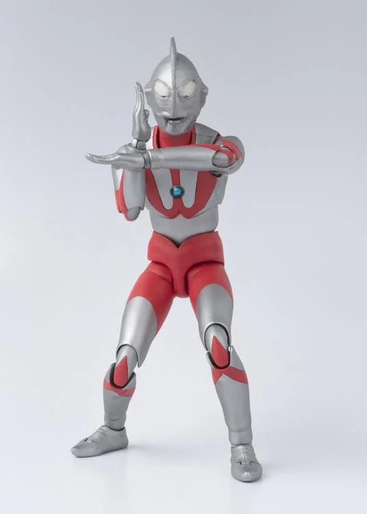 Ultraman S.H.Figuarts Ultraman (A Type) crossed arm pose