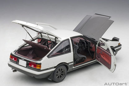 AUTOart Toyota Sprinter Trueno (AE86) "Initial D" Project D Final Version 1:18 all doors opened