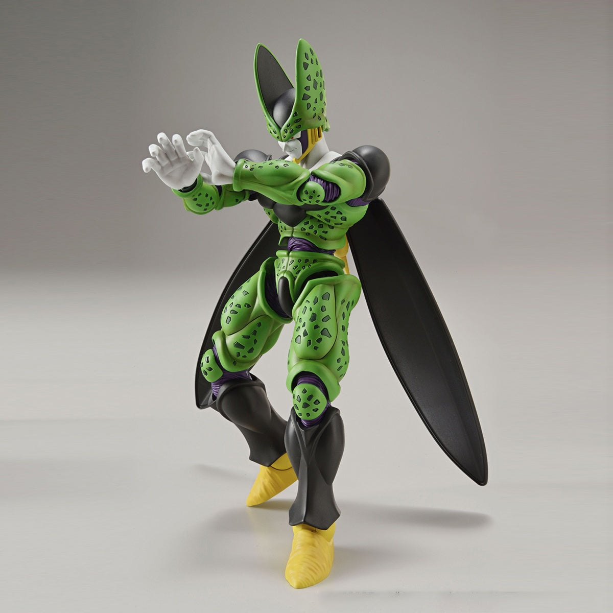 Figure-rise Standard Perfect Cell Dragon Ball Z Plastic Model Kit Bandai