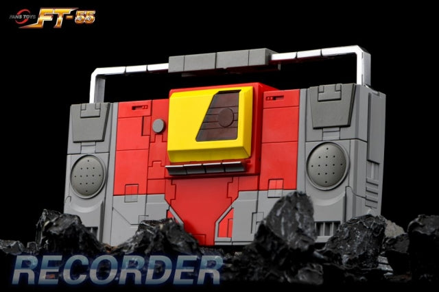 Fans Toys FT-55 Recorder (Blaster) Masterpiece Scale boom box mode