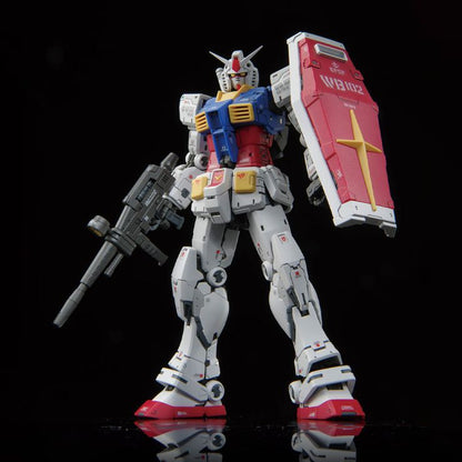 RG RX-78-2 Gundam Version 2.0 "Mobile Suit Gundam" - Bandai Hobby 1/144 Scale Real Grade Model Kit