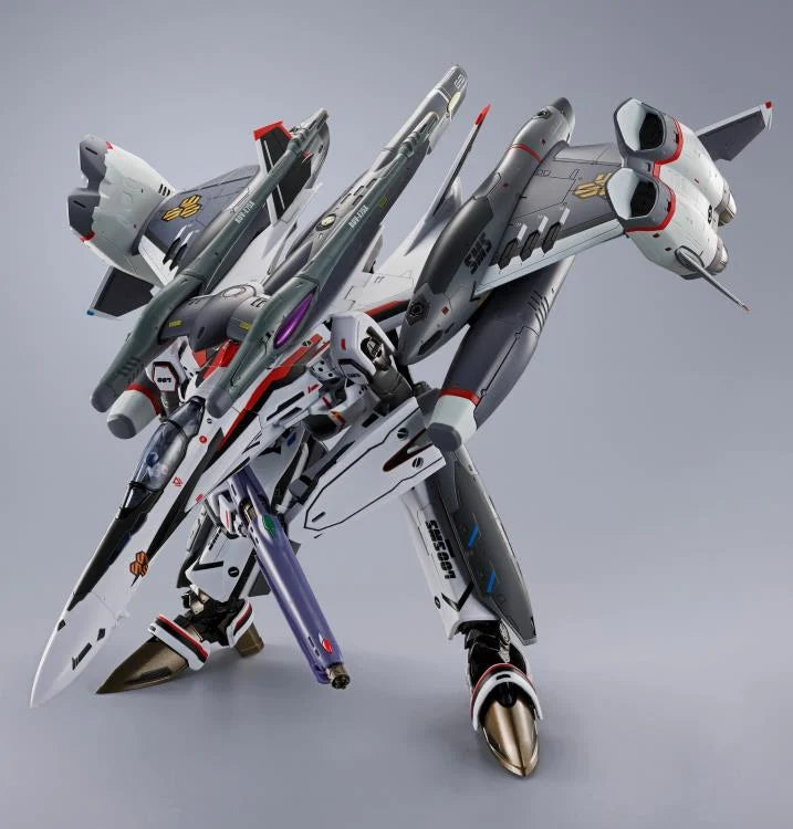 Pre Order Macross Frontier: The False Songstress DX Chogokin VF-25F Tornado Messiah Valkyrie (Alto Saotome Machine Revival Ver.)